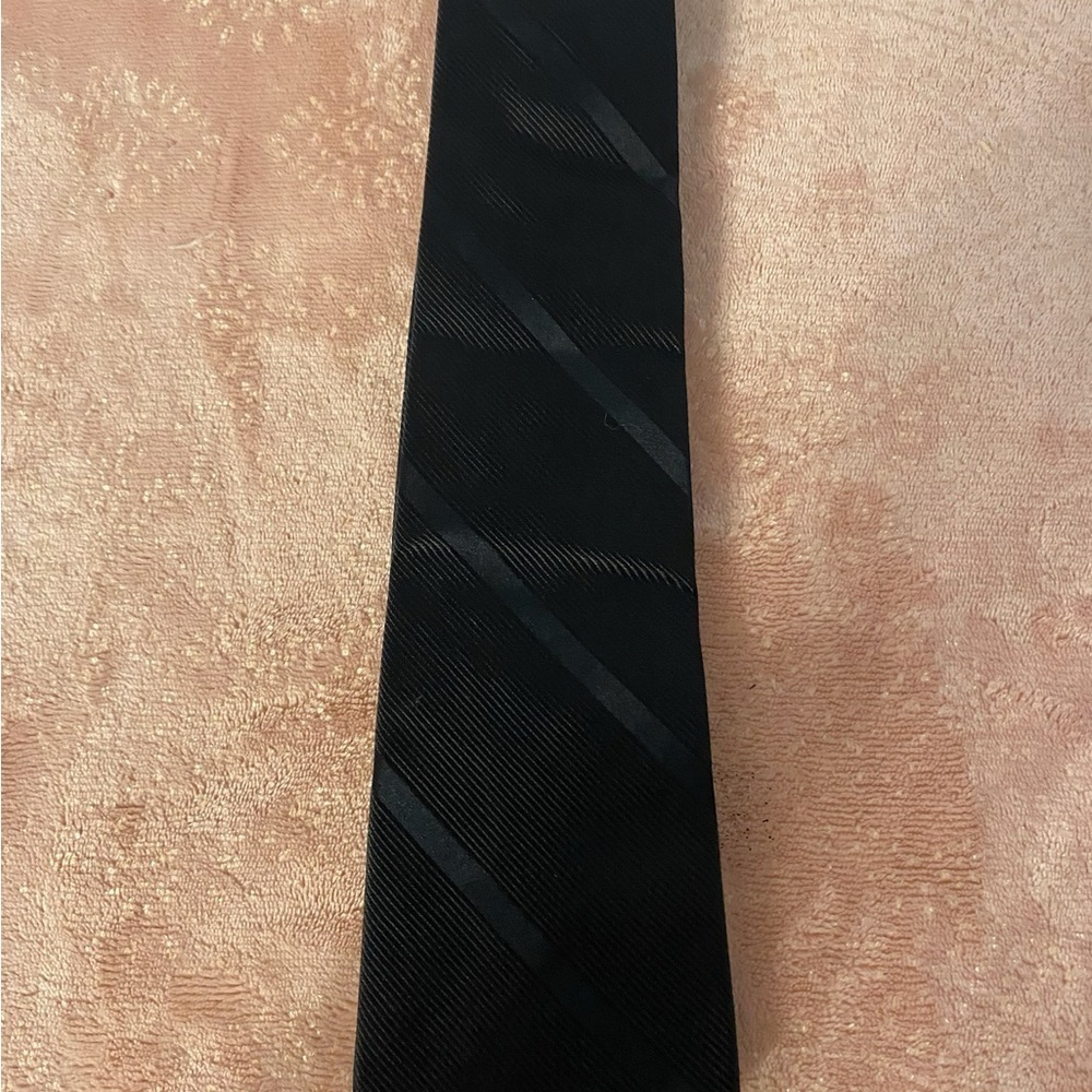 Express Elegant Black Striped Tie - Picture 3 of 5